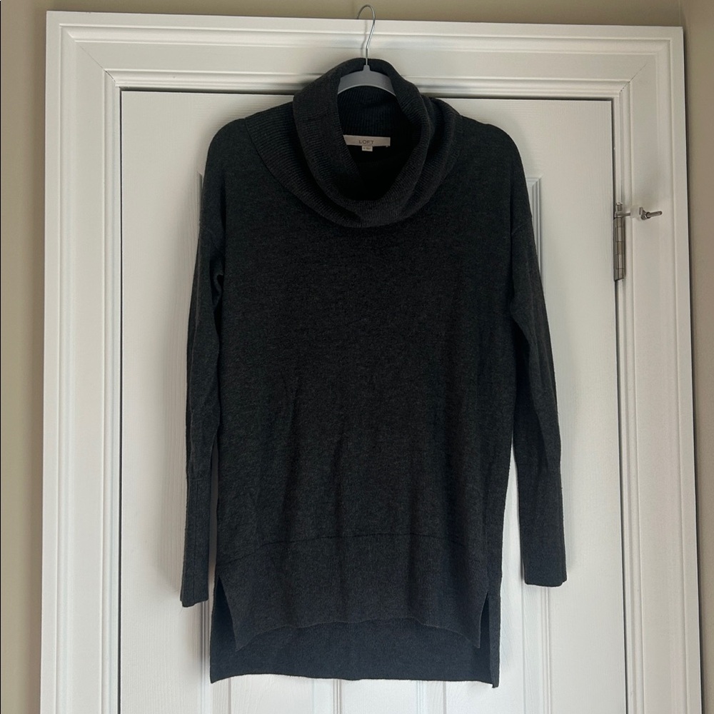 Loft gray tunic cowl neck sweater womans size medium nwt